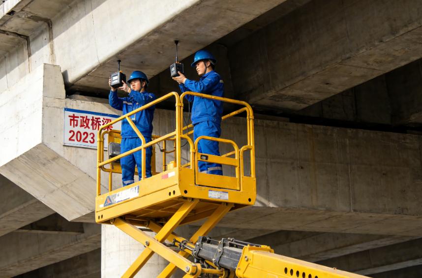 高端升降机厂家_升降导轨式货梯_铝合金升降机供应商